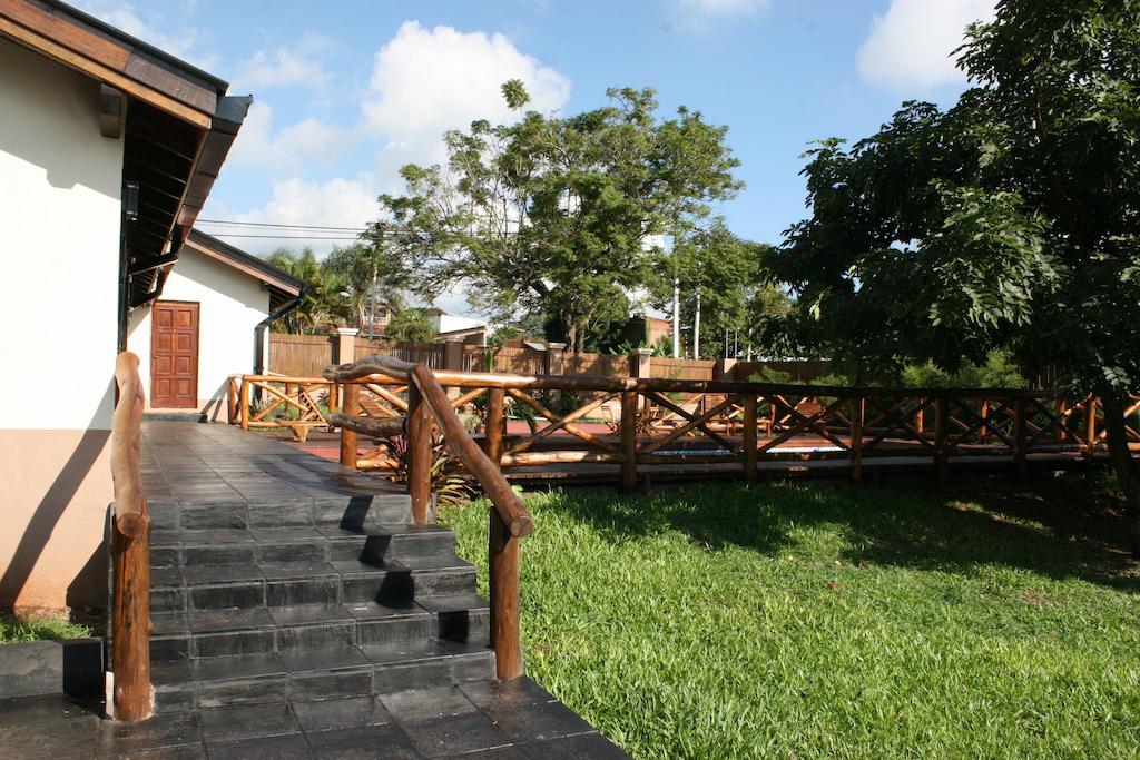 Posada Del Jacaranda Puerto Iguazu Exterior photo